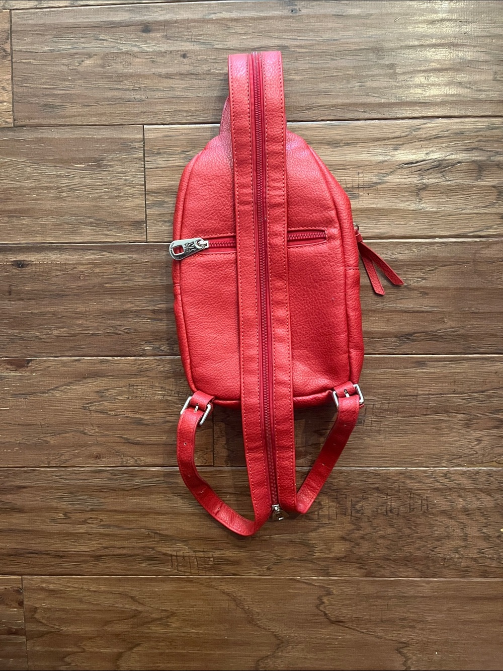 Montana West American Pride Convertible Sling Backpack - Picture 4 of 8